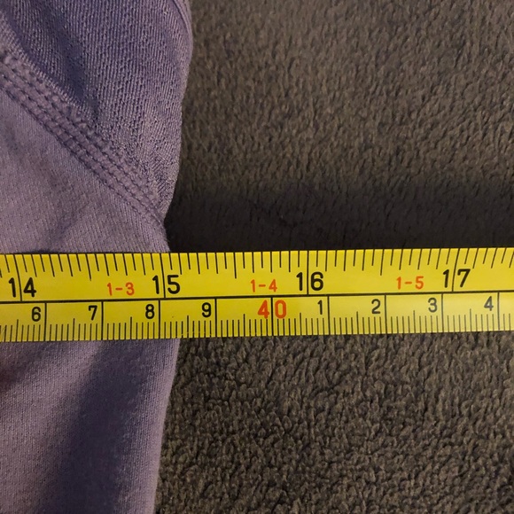 lavender lululemon fitted key hole tank - Picture 4 of 4